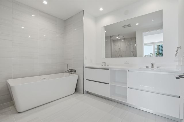 400 CENTRAL AVENUE 303, St Petersburg, FL 33701