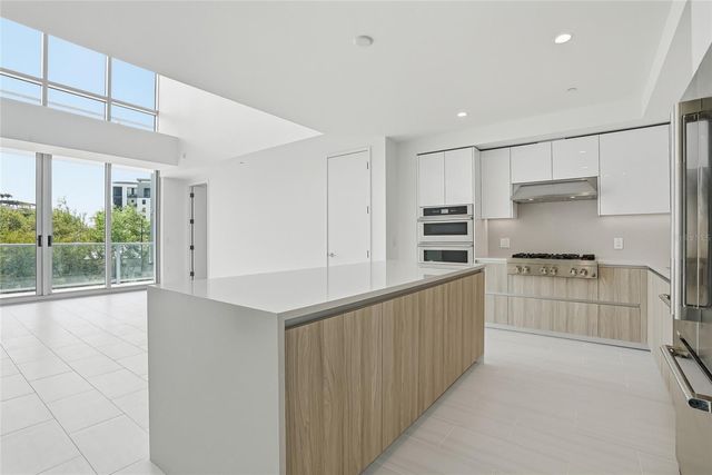 400 CENTRAL AVENUE 303, St Petersburg, FL 33701