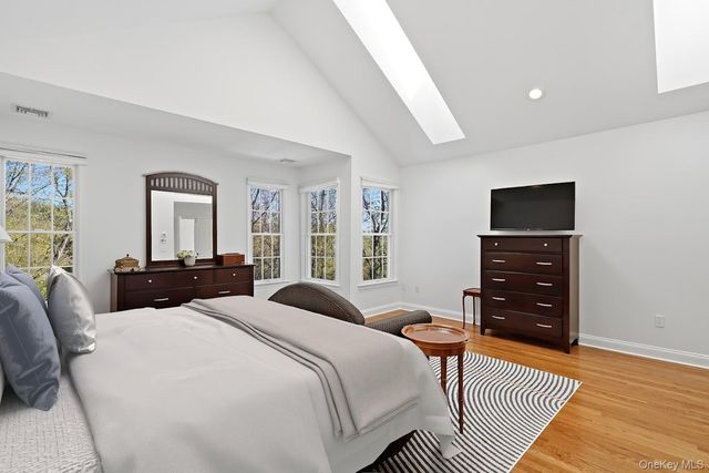 25 Hopkins Lane, Armonk, NY 10504