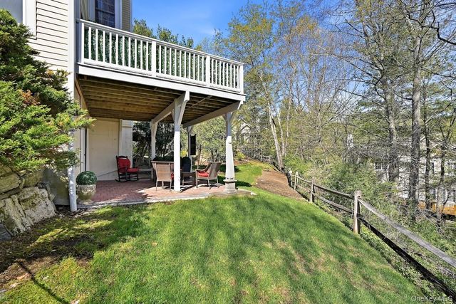 25 Hopkins Lane, Armonk, NY 10504