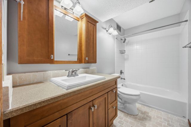 3737 10th Street N, Fargo, ND 58102