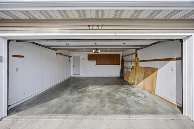 3737 10th Street N, Fargo, ND 58102