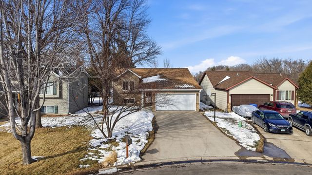 3737 10th Street N, Fargo, ND 58102