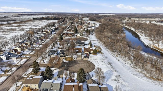 3737 10th Street N, Fargo, ND 58102