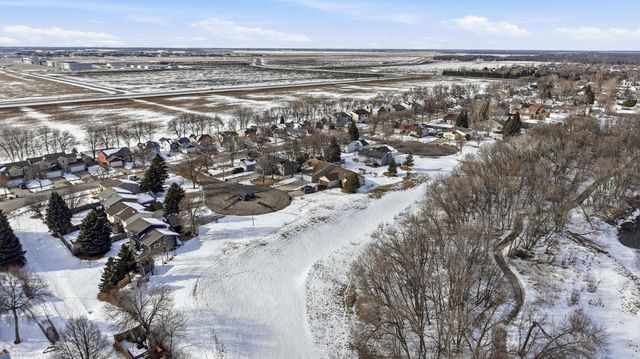 3737 10th Street N, Fargo, ND 58102