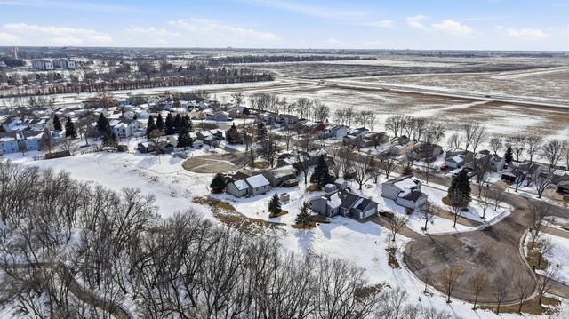 3737 10th Street N, Fargo, ND 58102