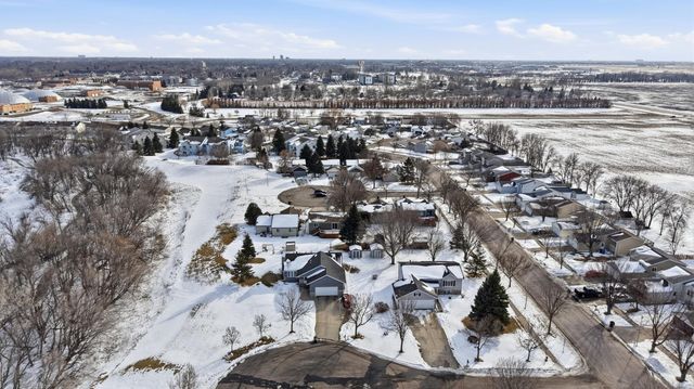 3737 10th Street N, Fargo, ND 58102