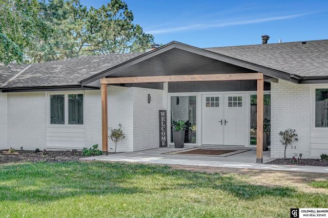 2505 S 70th Street, Lincoln, NE 68506