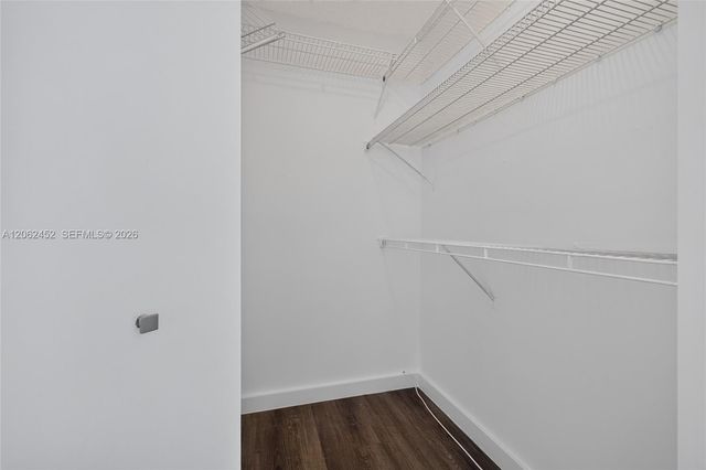 9429 Fontainebleau Blvd 201-33, Miami, FL 33172
