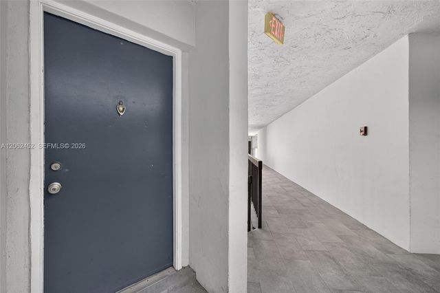 9429 Fontainebleau Blvd 201-33, Miami, FL 33172