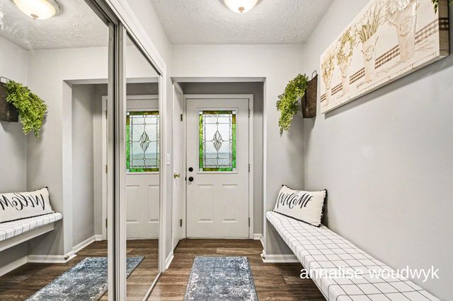 5728 Ethelwin Avenue Ne, Plainfield Twp, MI 49306