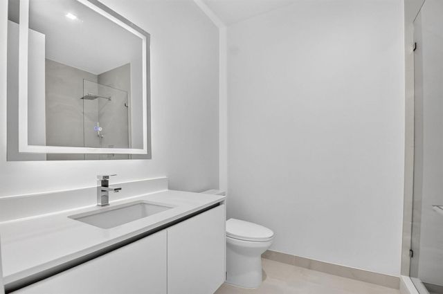 220 Lake Shore Drive 1506, Lake Park, FL 33403
