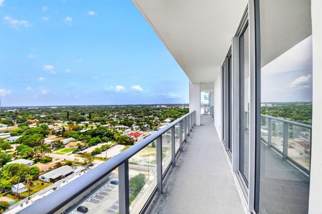 220 Lake Shore Drive 1506, Lake Park, FL 33403