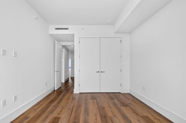 220 Lake Shore Drive 1506, Lake Park, FL 33403