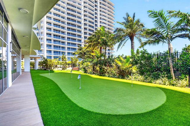 220 Lake Shore Drive 1506, Lake Park, FL 33403
