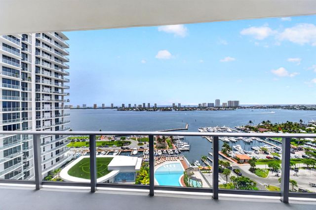 220 Lake Shore Drive 1506, Lake Park, FL 33403