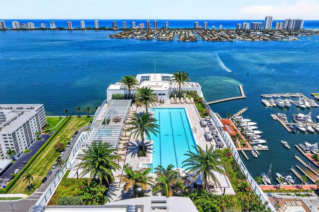 220 Lake Shore Drive 1506, Lake Park, FL 33403
