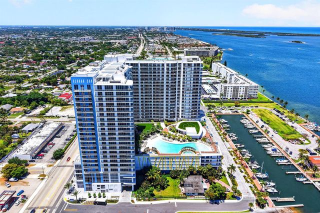220 Lake Shore Drive 1506, Lake Park, FL 33403