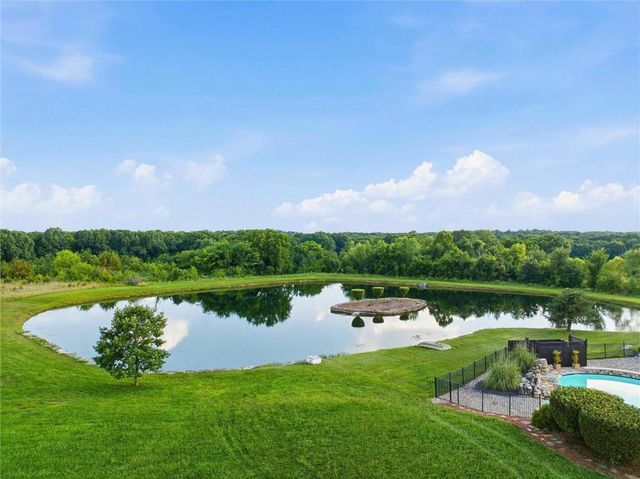 2343 N 600th Road, Edgerton, KS 66021