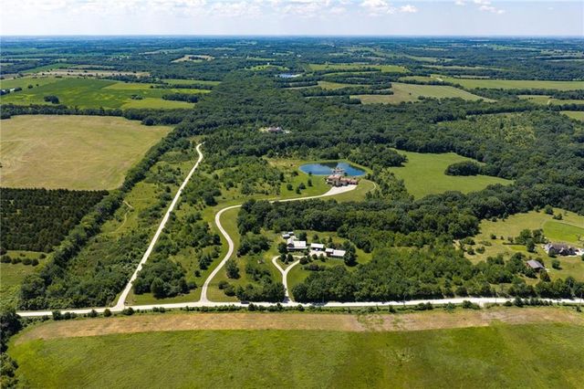 2343 N 600th Road, Edgerton, KS 66021