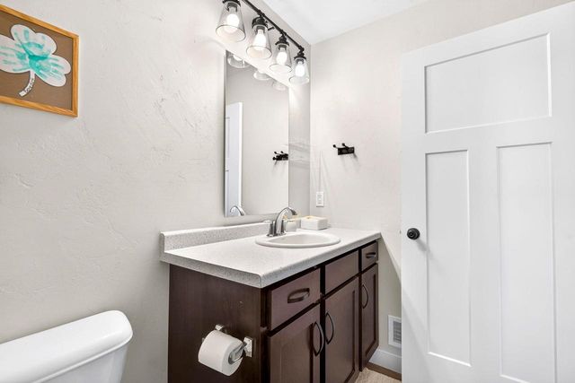 3411 E AQUAMARINE AVENUE, Appleton, WI 54913