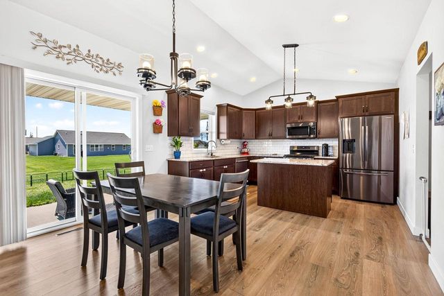 3411 E AQUAMARINE AVENUE, Appleton, WI 54913