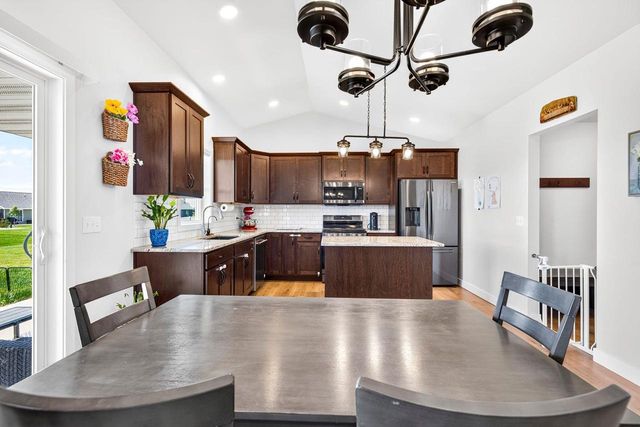3411 E AQUAMARINE AVENUE, Appleton, WI 54913