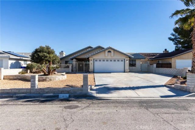 26489 Blue Water, Helendale, CA 92342