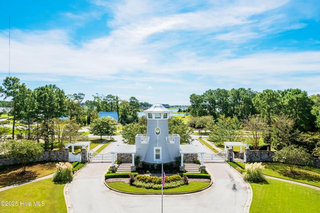 155 Everett Park Trail, Holly Ridge, NC 28445