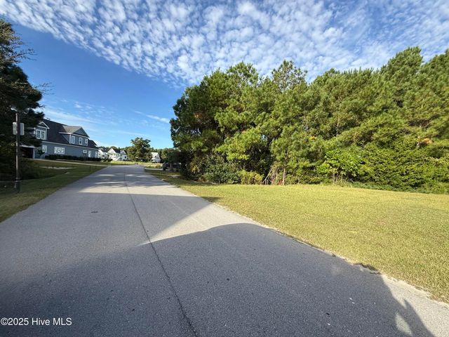 155 Everett Park Trail, Holly Ridge, NC 28445