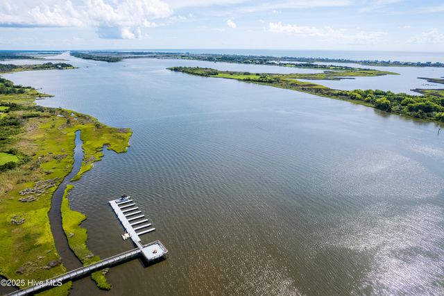 155 Everett Park Trail, Holly Ridge, NC 28445