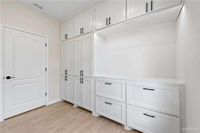8030 N 50th Lane, Mcallen, TX 78504