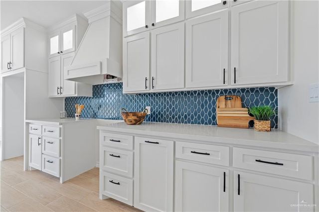 8030 N 50th Lane, Mcallen, TX 78504