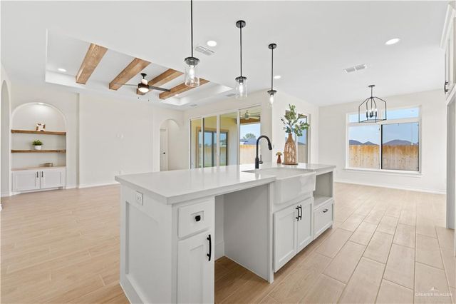 8030 N 50th Lane, Mcallen, TX 78504