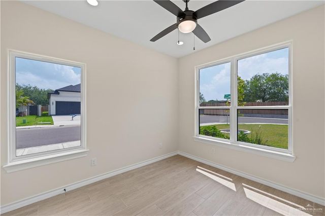 8030 N 50th Lane, Mcallen, TX 78504