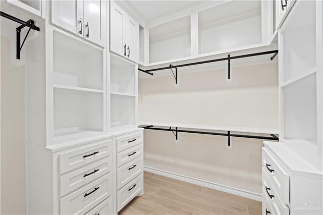 8030 N 50th Lane, Mcallen, TX 78504