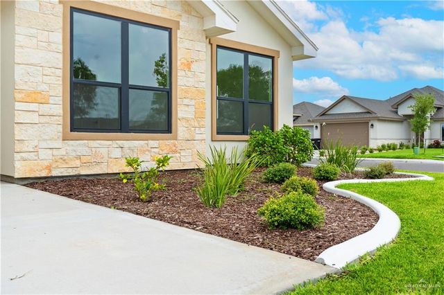 8030 N 50th Lane, Mcallen, TX 78504