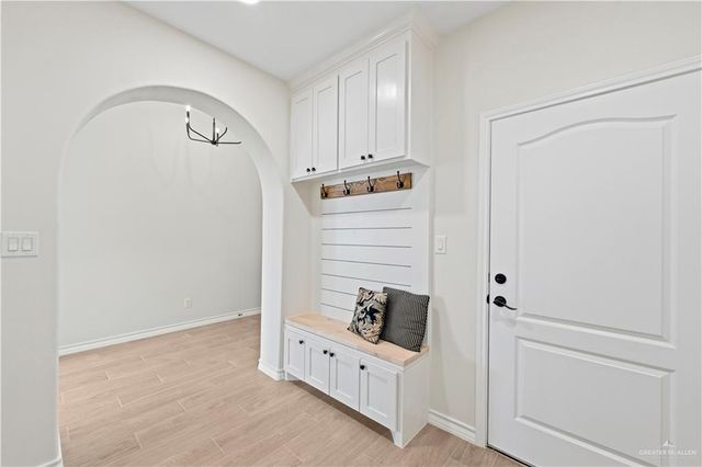 8030 N 50th Lane, Mcallen, TX 78504