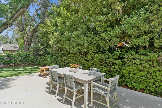 218 St James Avenue, St. Simons Island, GA 31522