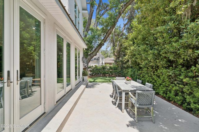 218 St James Avenue, St. Simons Island, GA 31522
