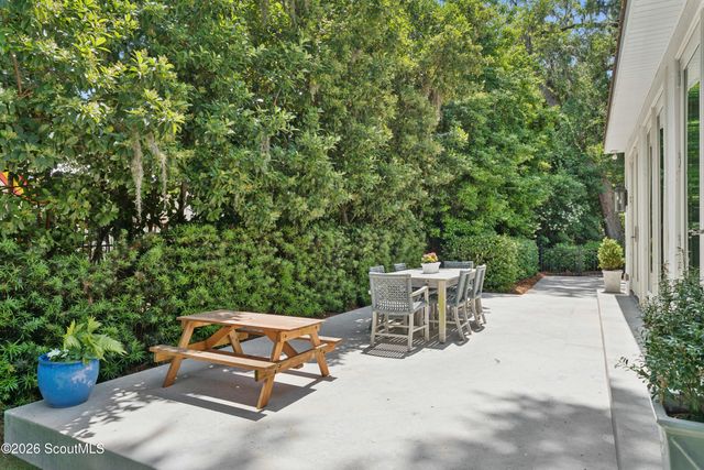 218 St James Avenue, St. Simons Island, GA 31522