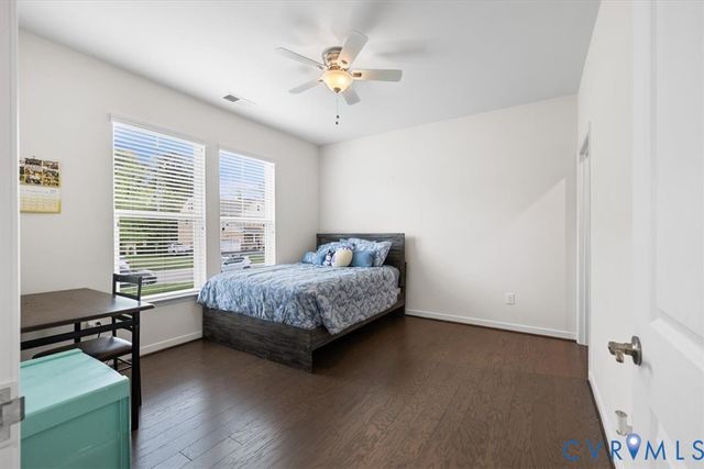 10137 Cameron Ridge Dr, Ashland, VA 23005
