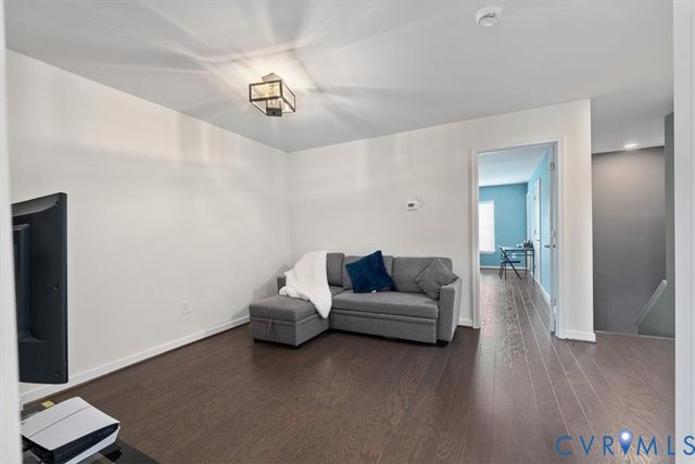 10137 Cameron Ridge Dr, Ashland, VA 23005