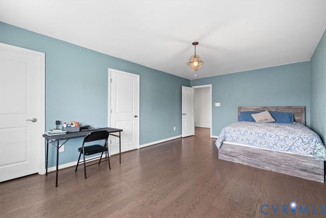 10137 Cameron Ridge Dr, Ashland, VA 23005