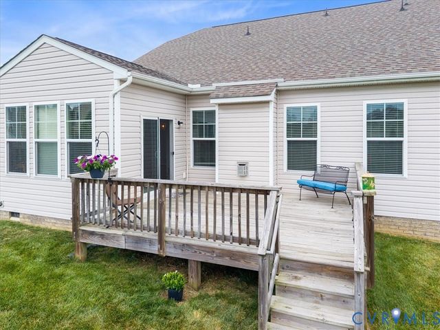 10137 Cameron Ridge Dr, Ashland, VA 23005
