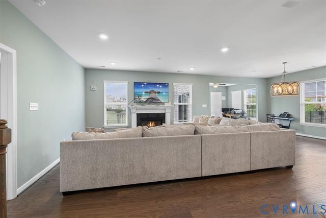 10137 Cameron Ridge Dr, Ashland, VA 23005