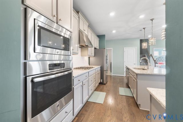 10137 Cameron Ridge Dr, Ashland, VA 23005