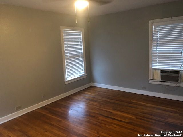 726 E Grayson St Apt 4, San Antonio, TX 78208