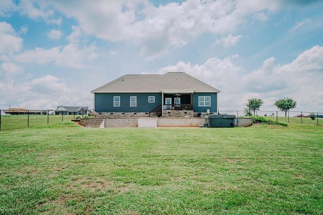 139 N Stallion Drive, Cowpens, SC 29330