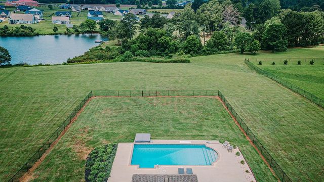 139 N Stallion Drive, Cowpens, SC 29330